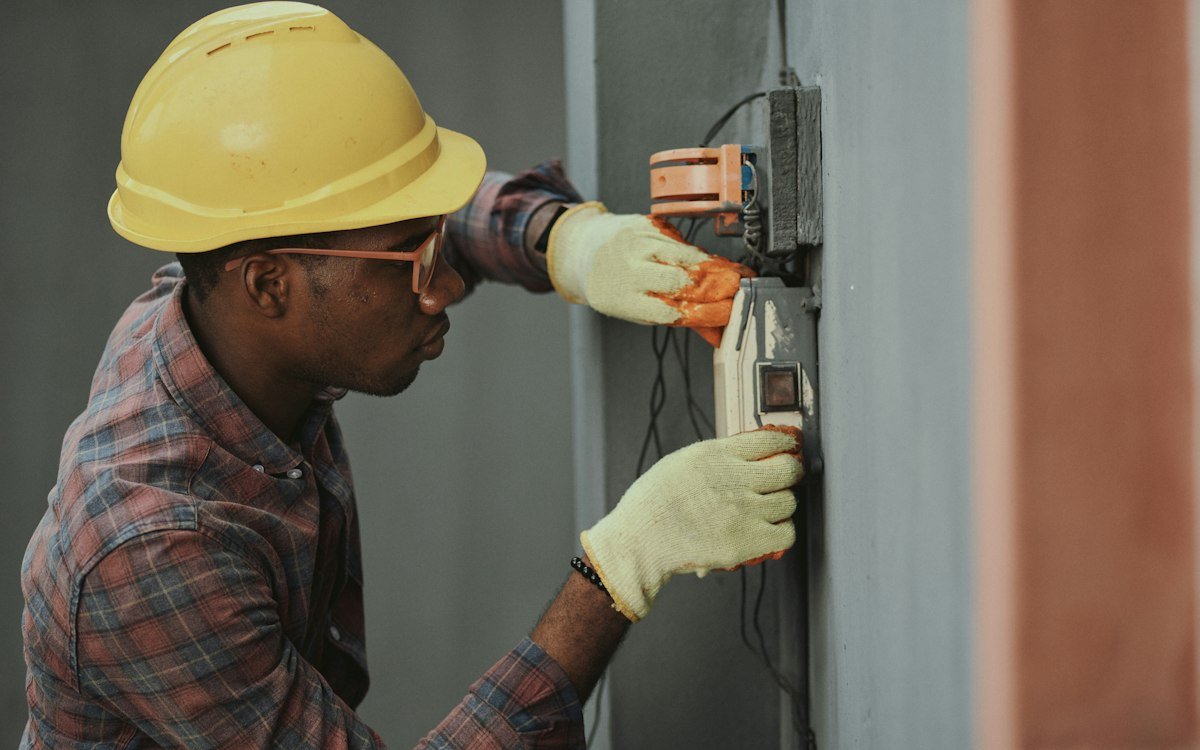Commercial vs Residential Electrician PPC get the both different results for the electrician.