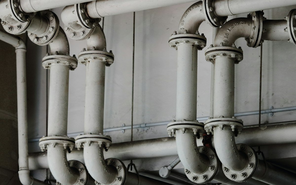 Image represent the google ads for the plumber increase the job revenue.